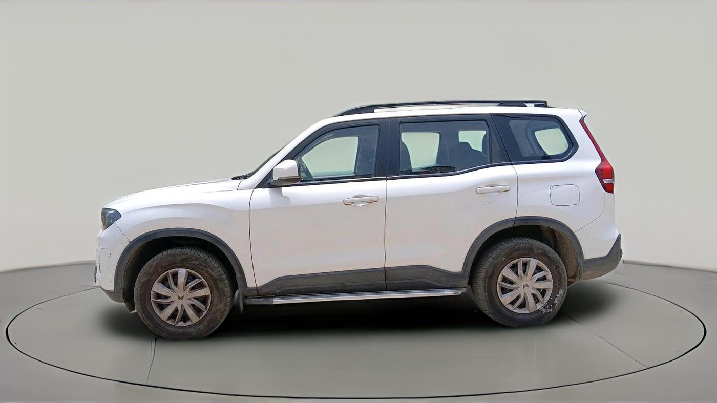 2023 Mahindra SCORPIO-N Z4 PETROL MT 7 STR, Petrol, Manual, 17,447 km, exterior
