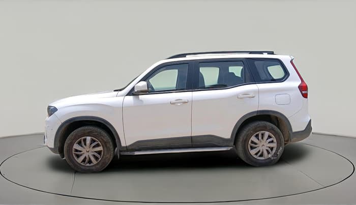 2023 Mahindra SCORPIO-N Z4 PETROL MT 7 STR, Petrol, Manual, 17,447 km, exterior