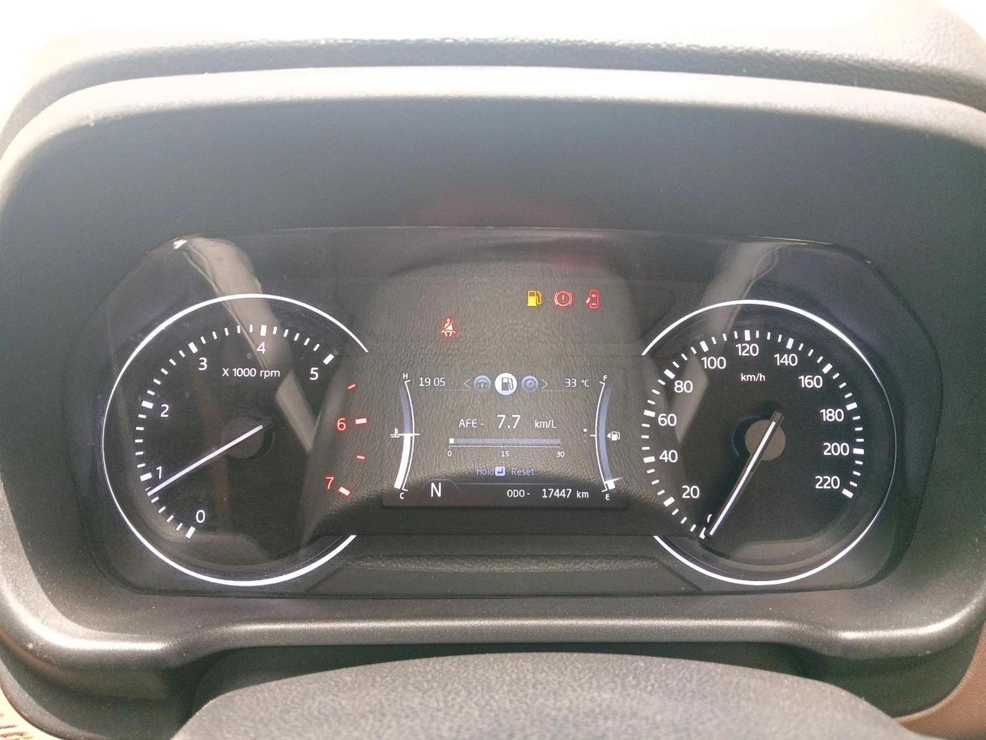 2023 Mahindra SCORPIO-N Z4 PETROL MT 7 STR, Petrol, Manual, 17,447 km, interior