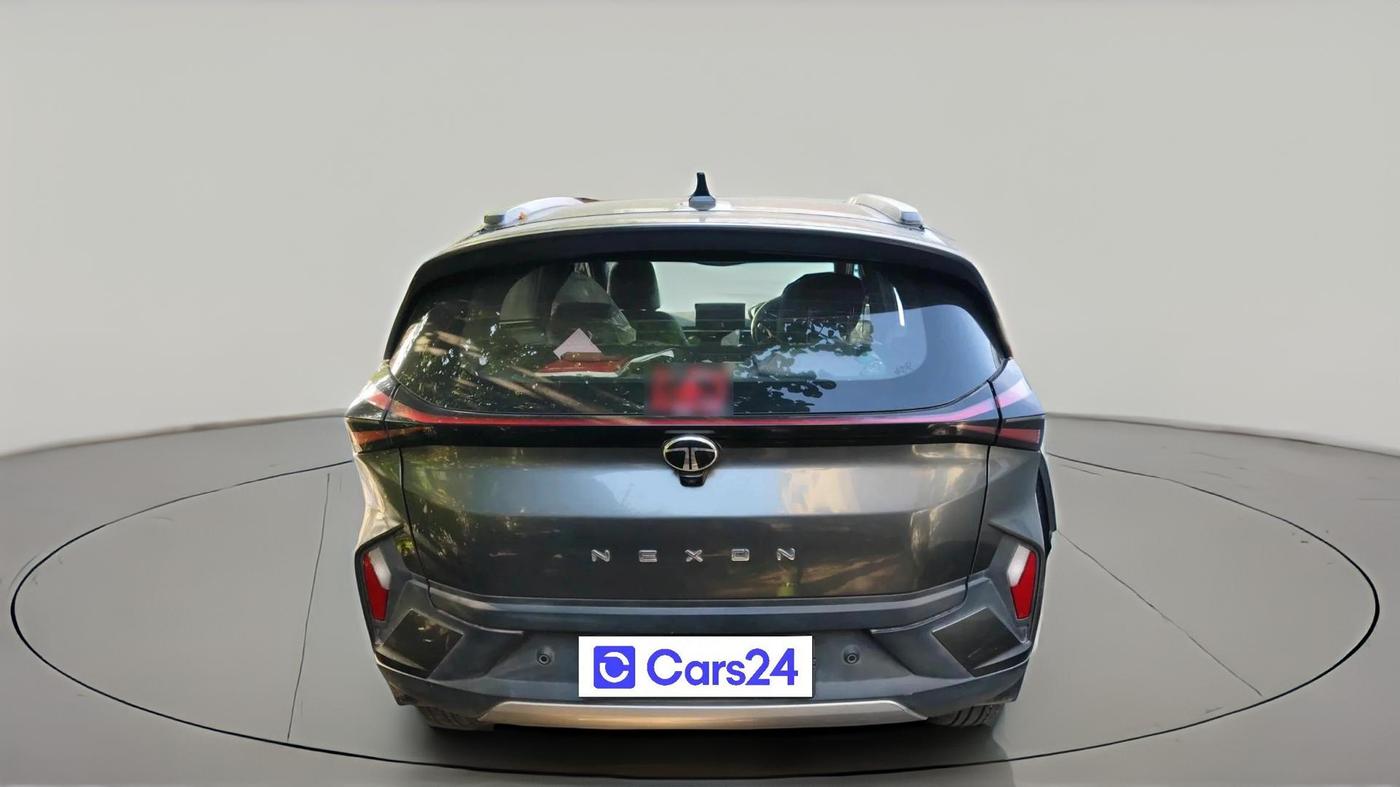 2024 Tata NEXON FEARLESS + SUNROOF DCA DUAL TONE 1.2 PETROL, Petrol, Automatic, 41,000 km, exterior