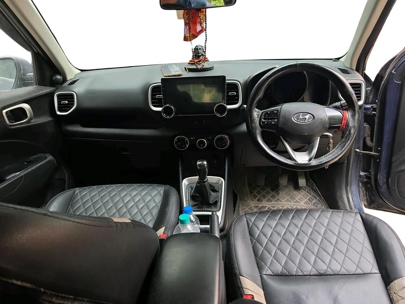 2020 Hyundai VENUE S 1.2, Petrol, Manual, 59,687 km, interior