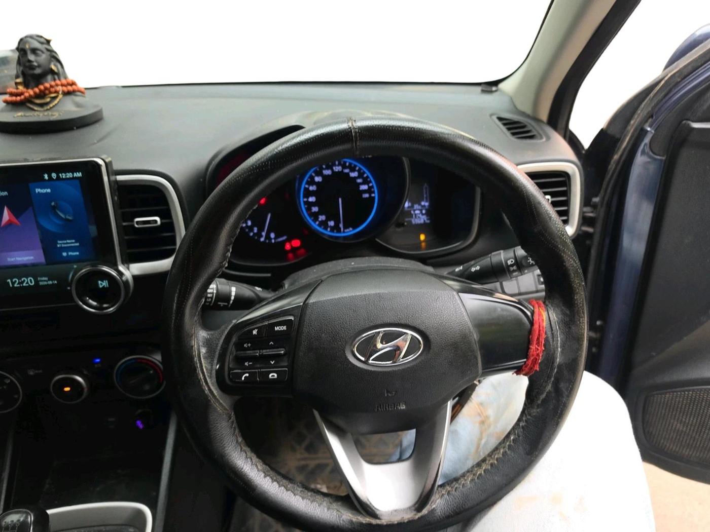 2020 Hyundai VENUE S 1.2, Petrol, Manual, 59,687 km, interior