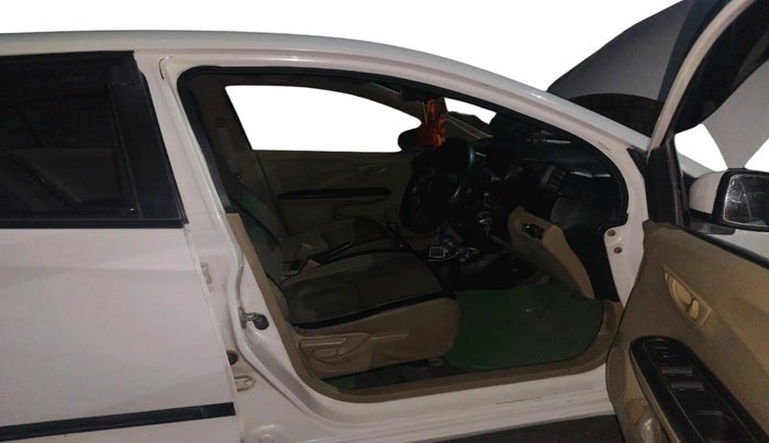 2017 Honda Amaze 1.2L I-VTEC S, CNG, Manual, 71,828 km, interior