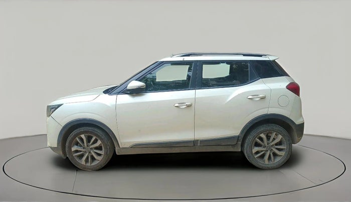 2019 Mahindra XUV300 W8 (O) 1.2 PETROL, Petrol, Manual, 71,338 km, exterior