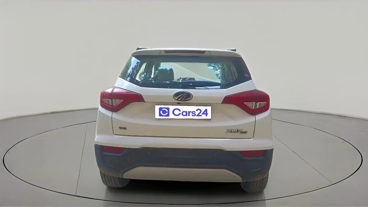 2019 Mahindra XUV300 W8 (O) 1.2 PETROL, Petrol, Manual, 71,338 km, exterior