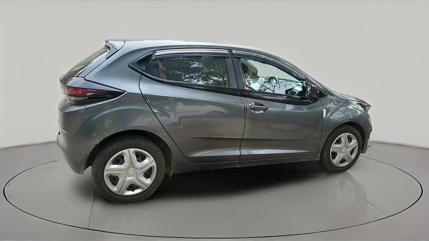 2022 Tata ALTROZ XT PETROL, Petrol, Manual, 1,02,209 km, exterior