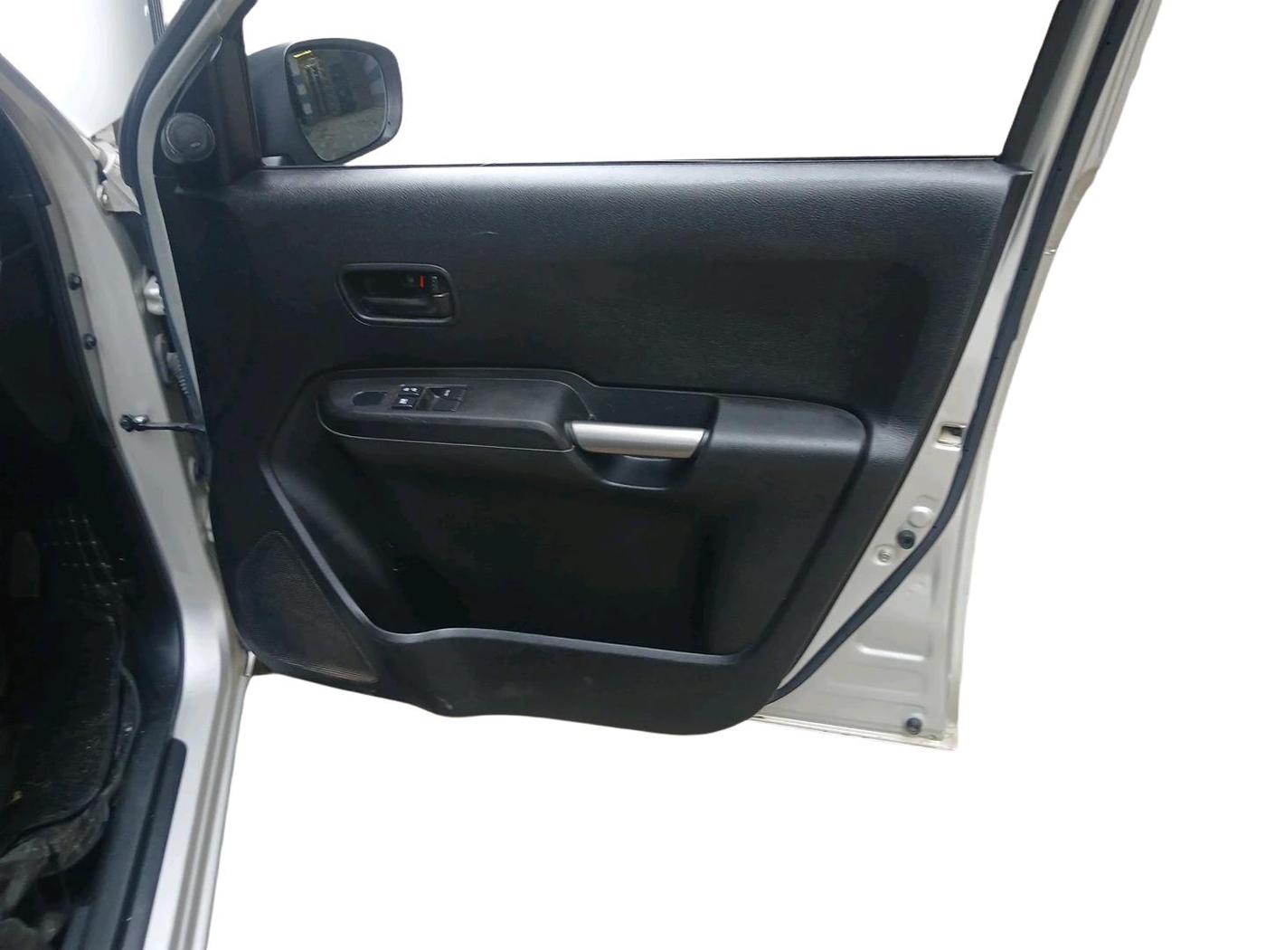 2022 Maruti IGNIS SIGMA 1.2, Petrol, Manual, 32,377 km, interior