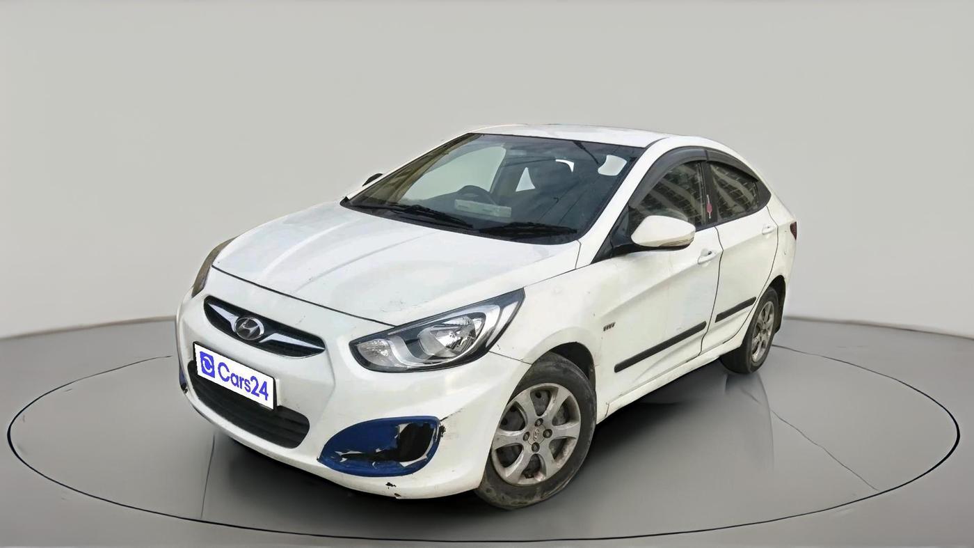 2013 Hyundai Verna FLUIDIC 1.6 VTVT EX, CNG, Manual, 1,07,450 km, exterior