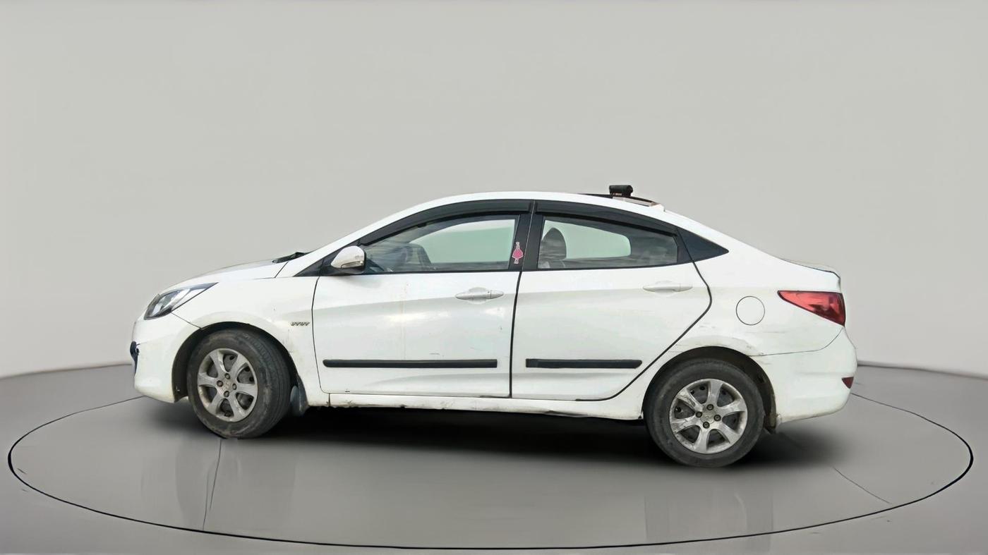 2013 Hyundai Verna FLUIDIC 1.6 VTVT EX, CNG, Manual, 1,07,450 km, exterior