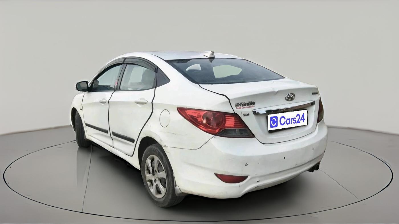 2013 Hyundai Verna FLUIDIC 1.6 VTVT EX, CNG, Manual, 1,07,450 km, exterior