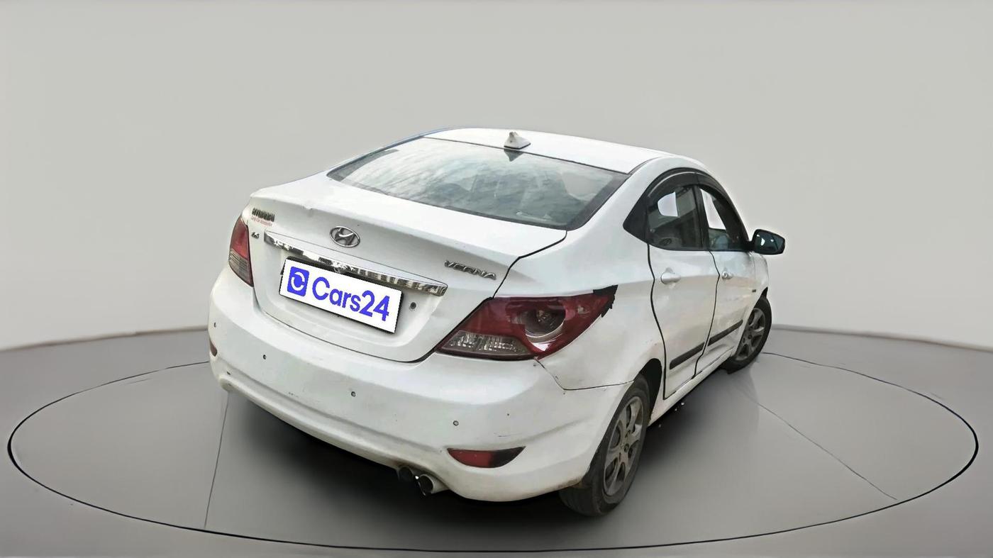 2013 Hyundai Verna FLUIDIC 1.6 VTVT EX, CNG, Manual, 1,07,450 km, exterior