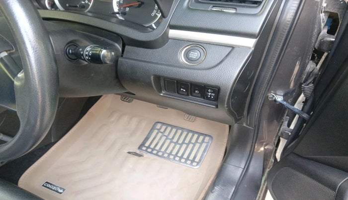 2016 Maruti Swift ZXI, Petrol, Manual, 58,393 km, interior