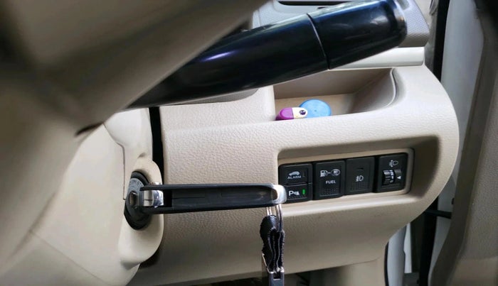 2017 Maruti Ertiga VXI CNG, CNG, Manual, 90,071 km, interior