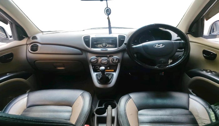 2015 Hyundai i10 MAGNA 1.1, CNG, Manual, 1,23,946 km, interior