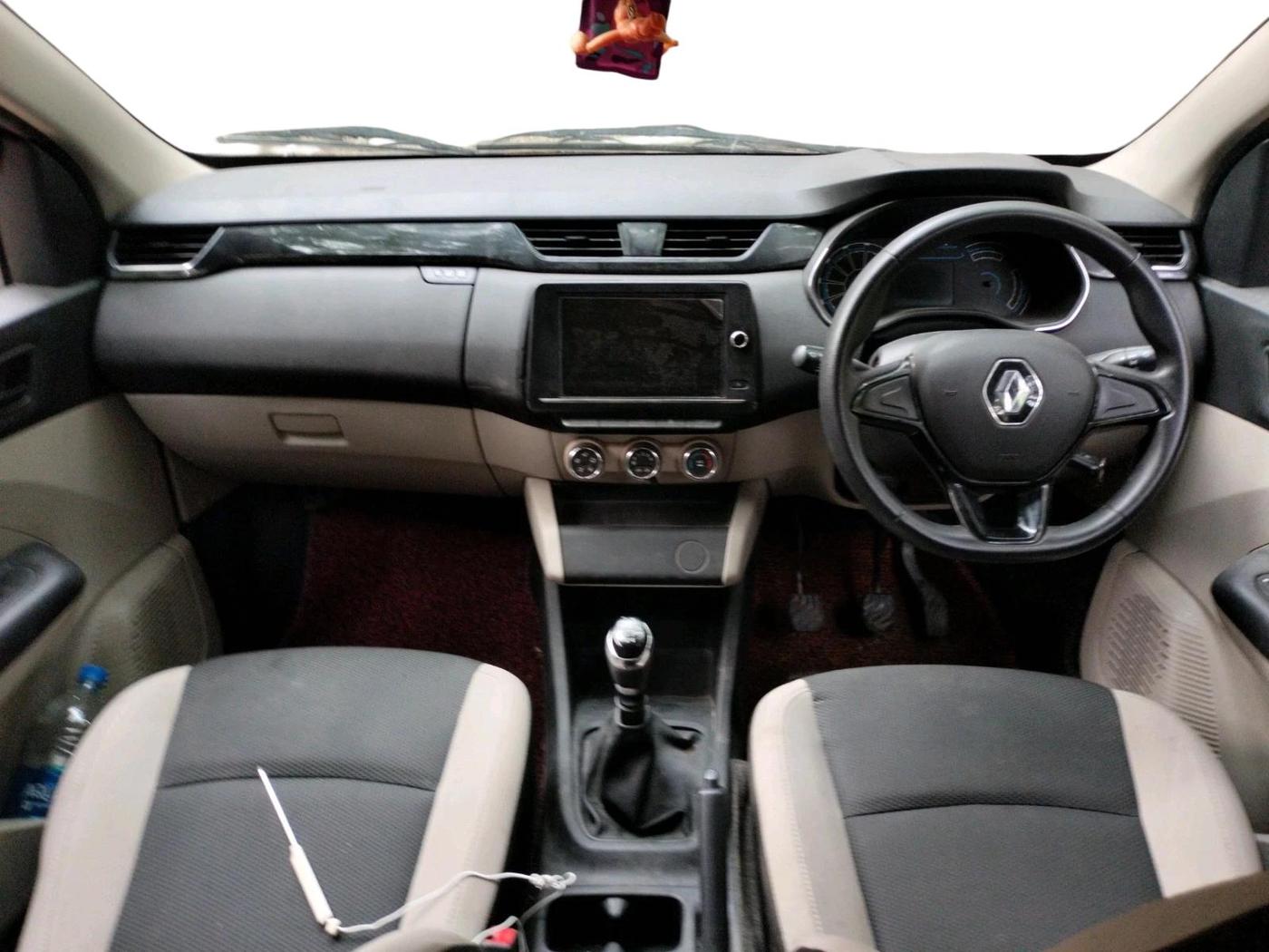 2019 Renault TRIBER RXT, Petrol, Manual, 28,207 km, interior