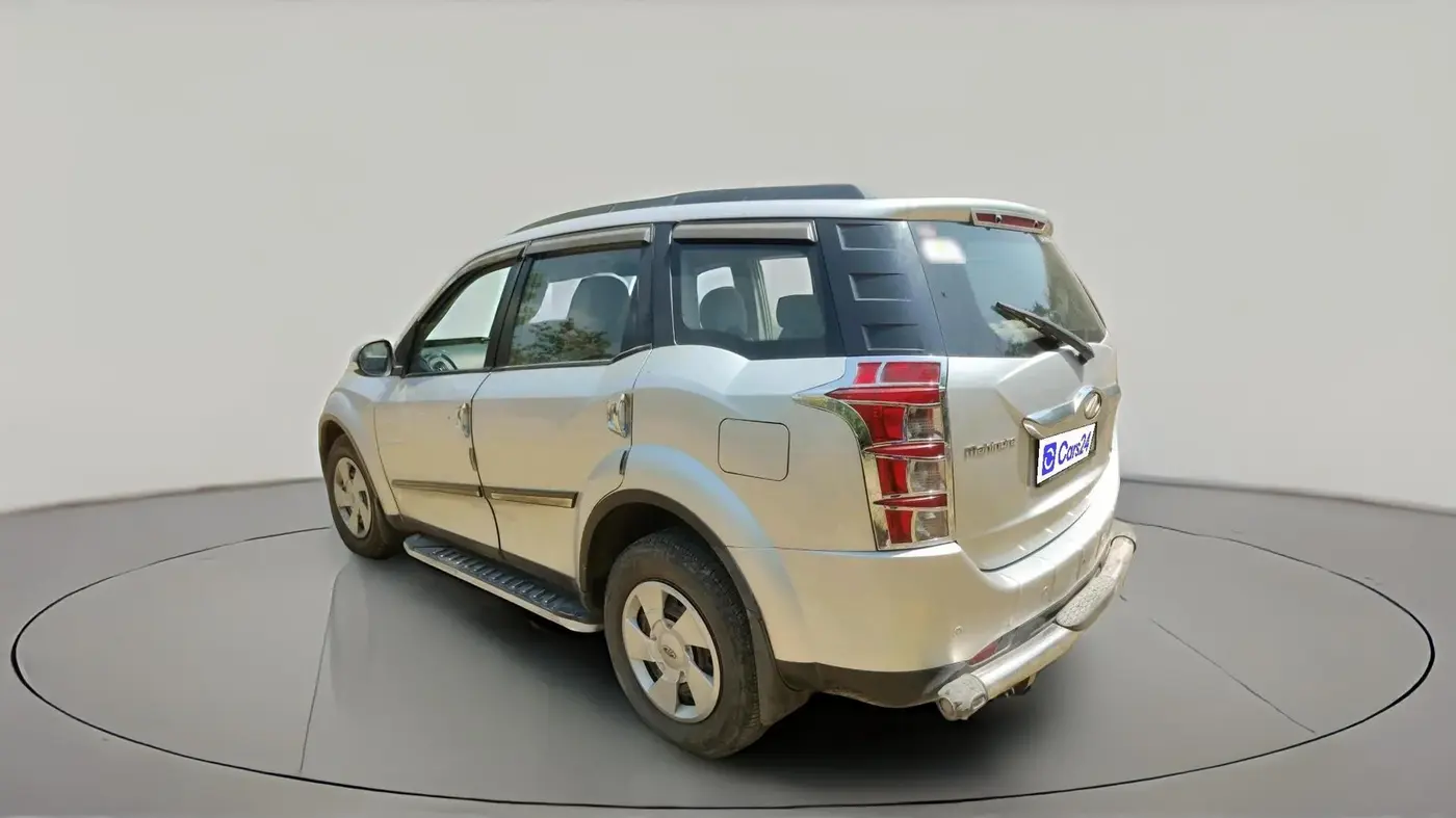 2017 Mahindra XUV500 W6 1.99, Diesel, Manual, 67,597 km, exterior