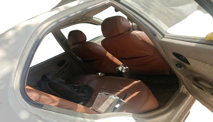 2011 Hyundai Accent EXECUTIVE, CNG, Manual, 1,20,380 km, interior