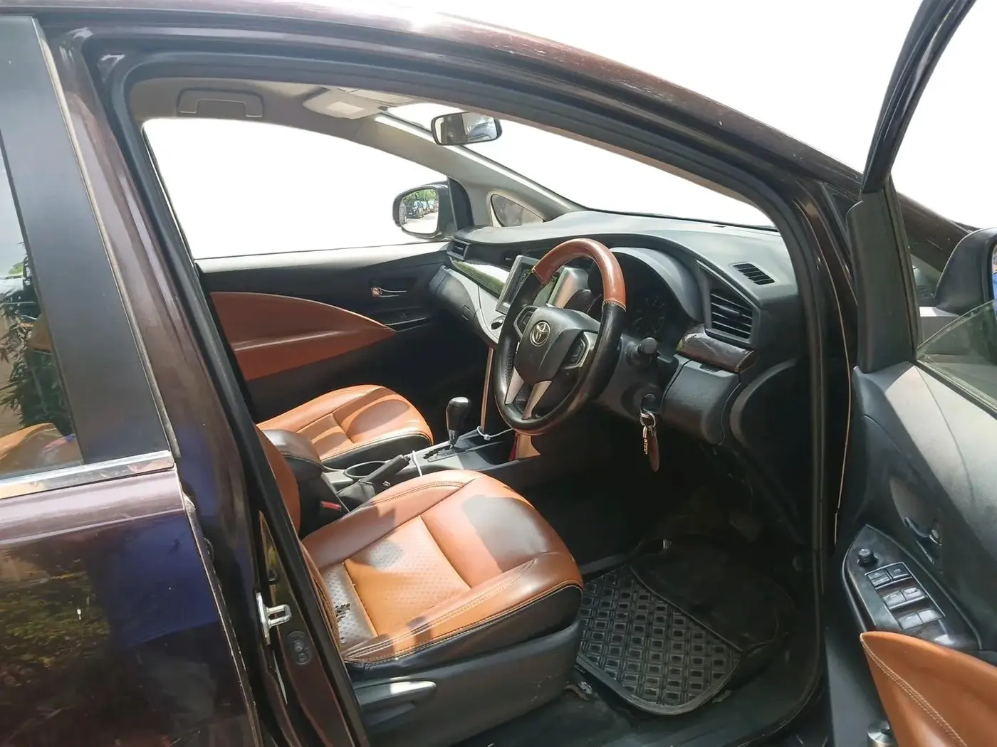 2017 Toyota Innova Crysta 2.8 GX AT 7 STR, Diesel, Automatic, 1,48,984 km, interior