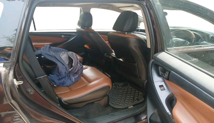 2017 Toyota Innova Crysta 2.8 GX AT 7 STR, Diesel, Automatic, 1,48,984 km, interior