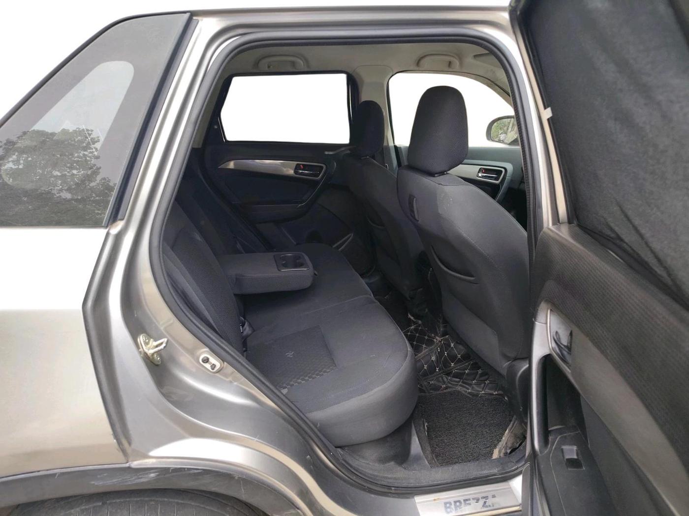 2019 Maruti Vitara Brezza ZDI AMT, Diesel, Automatic, 1,00,000 km, interior