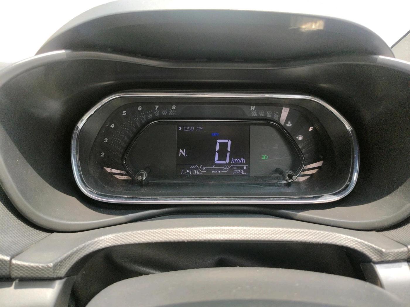 2021 Tata NEXON XMA SUNROOF DIESEL, Diesel, Automatic, 62,978 km, interior