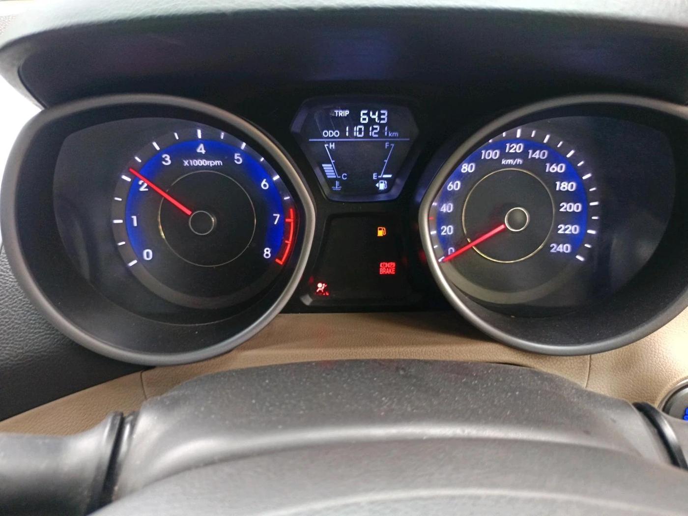 2012 Hyundai New Elantra 1.8 SX MT VTVT, CNG, Manual, 1,10,121 km, interior