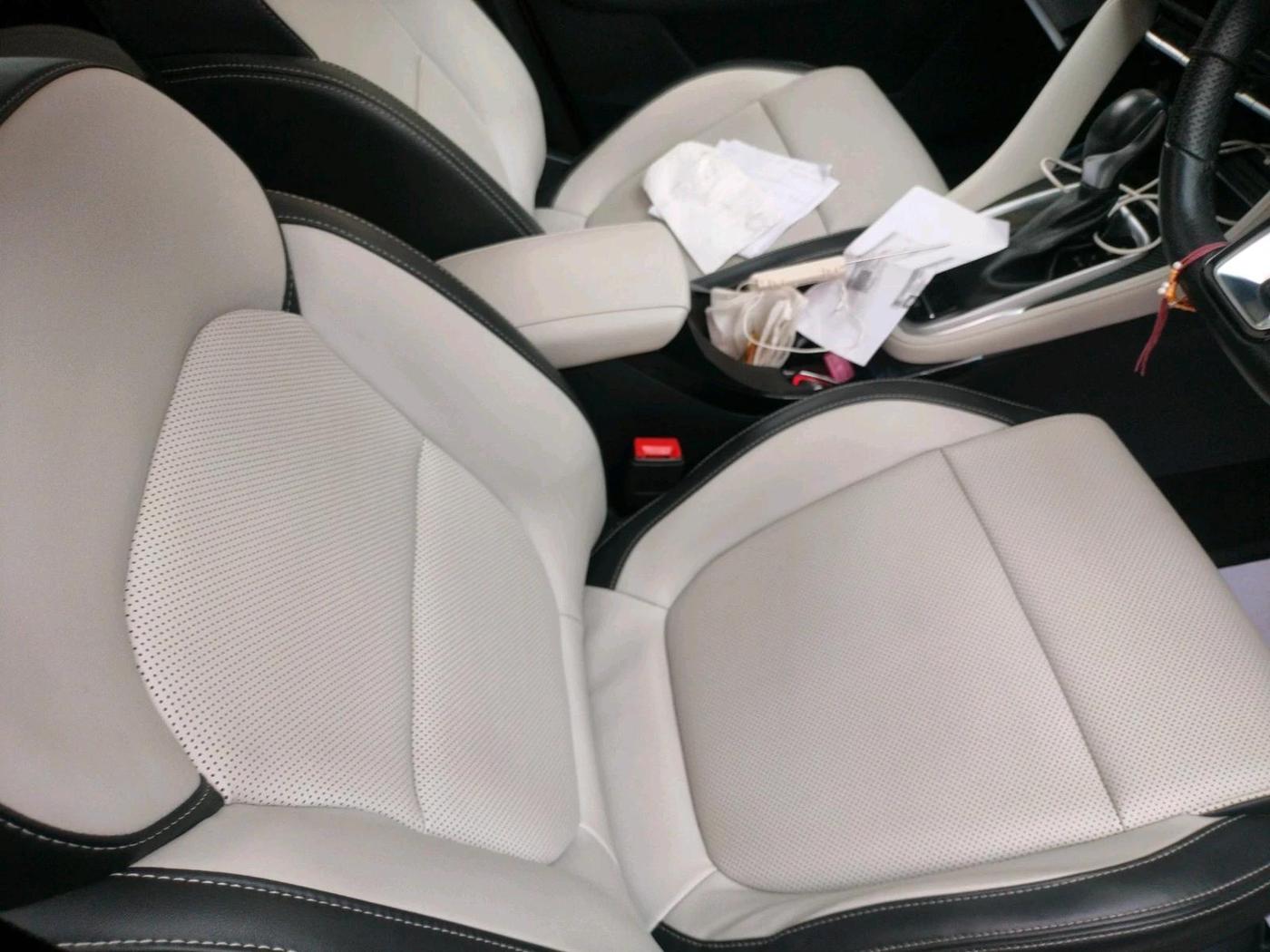 2022 MG ASTOR SHARP 1.5 CVT, Petrol, Automatic, 14,211 km, interior