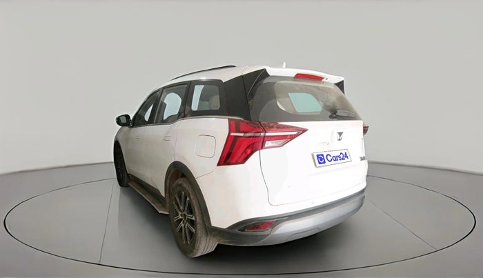 2022 Mahindra XUV700 AX 7 P AT 7 STR, Petrol, Automatic, 64,298 km, exterior