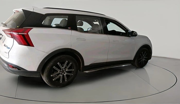 2022 Mahindra XUV700 AX 7 P AT 7 STR, Petrol, Automatic, 64,298 km, exterior