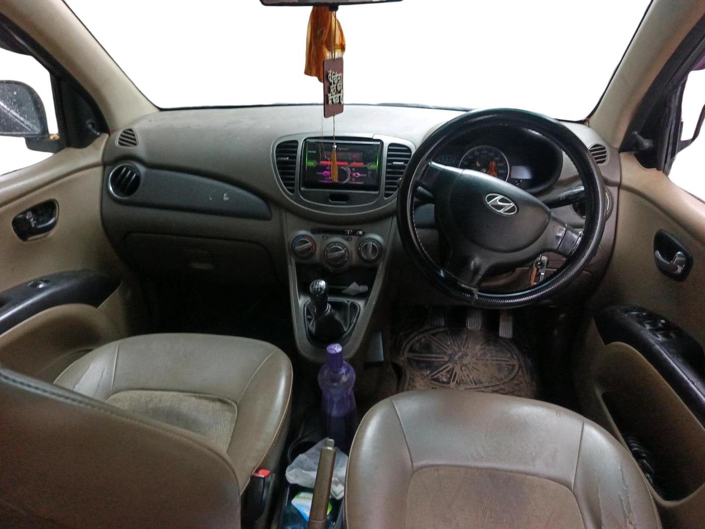 2012 Hyundai i10 MAGNA 1.2, CNG, Manual, 93,880 km, interior