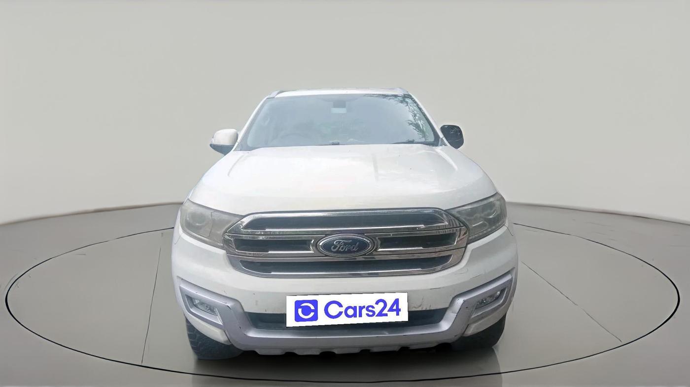 2016 Ford Endeavour TREND 3.2 4X4 AT, Diesel, Automatic, 1,13,768 km, exterior