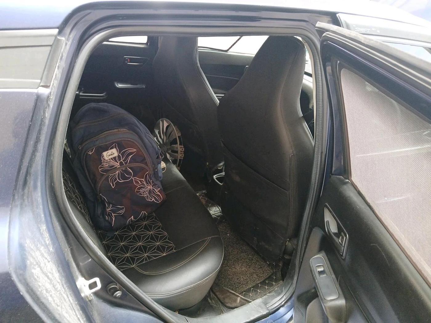 2021 Maruti Swift LXI, CNG, Manual, 84,883 km, interior
