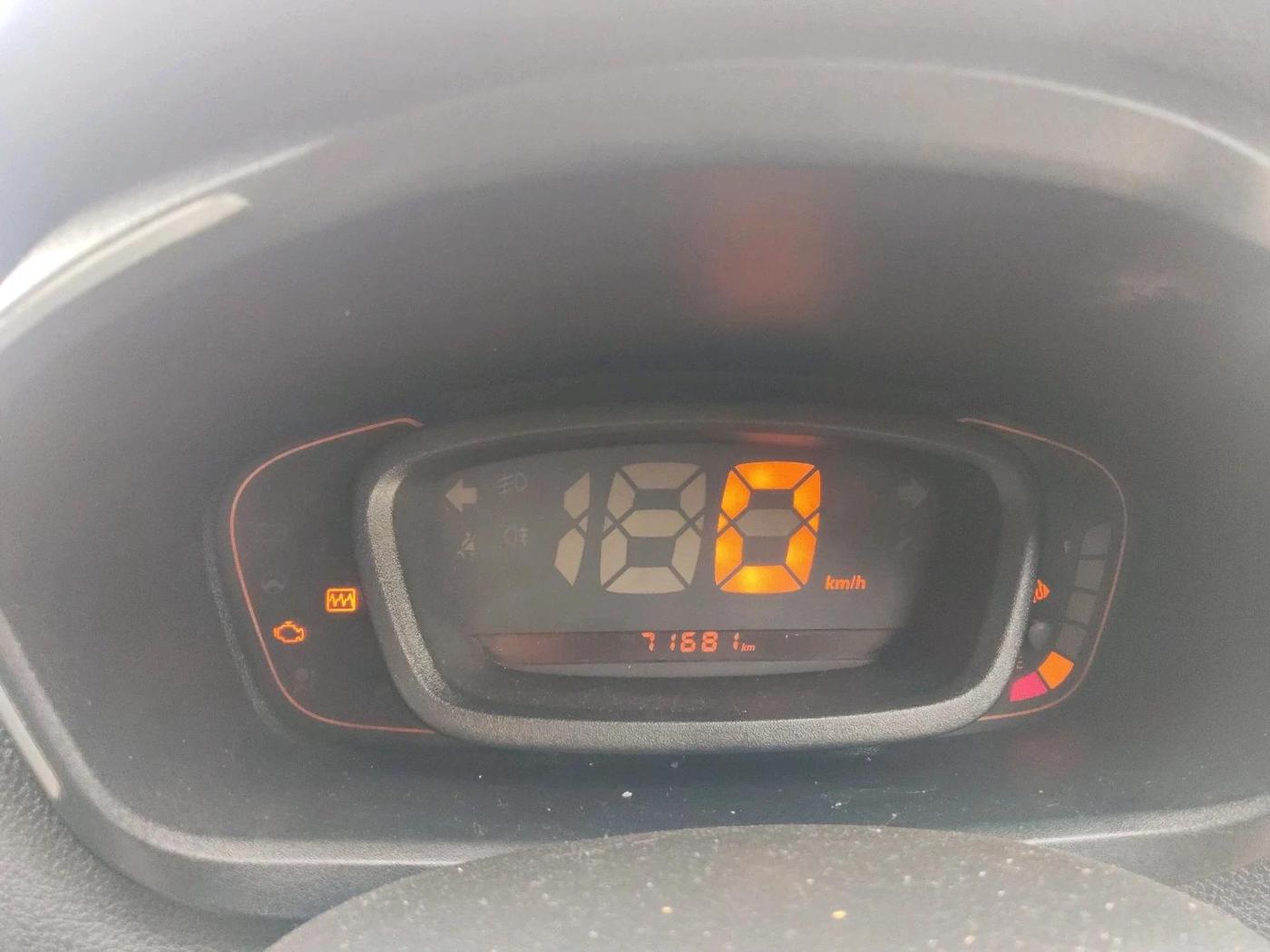 2018 Renault Kwid CLIMBER 1.0, Petrol, Manual, 71,681 km, interior
