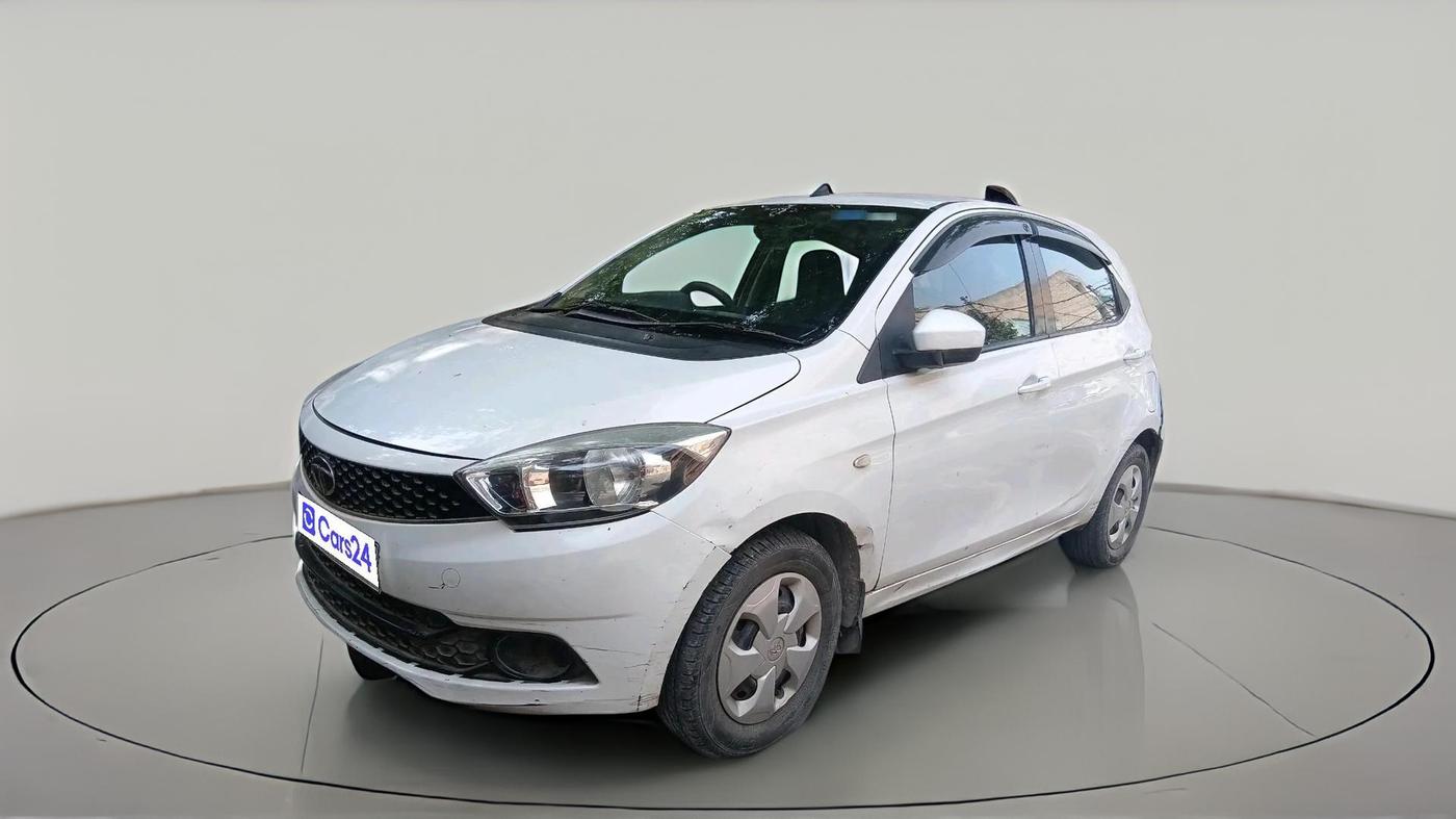 2016 Tata Tiago XT PETROL, Petrol, Manual, 80,802 km, exterior