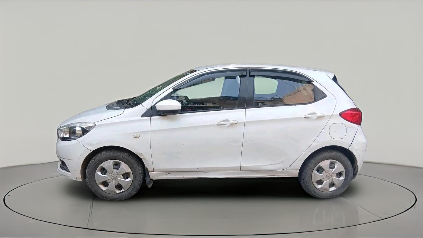 2016 Tata Tiago XT PETROL, Petrol, Manual, 80,802 km, exterior