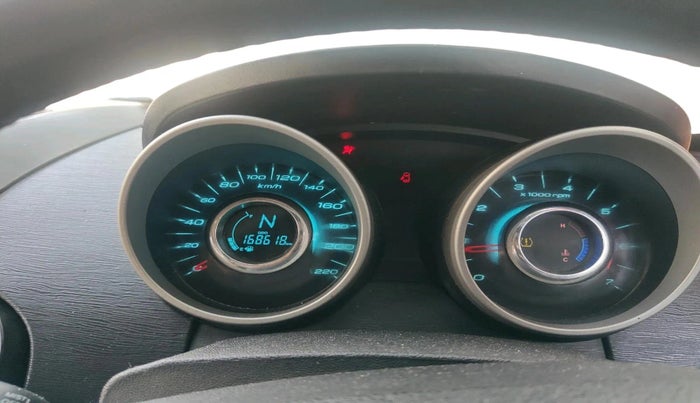 2017 Mahindra XUV500 W10 1.99, Diesel, Manual, 1,68,618 km, interior