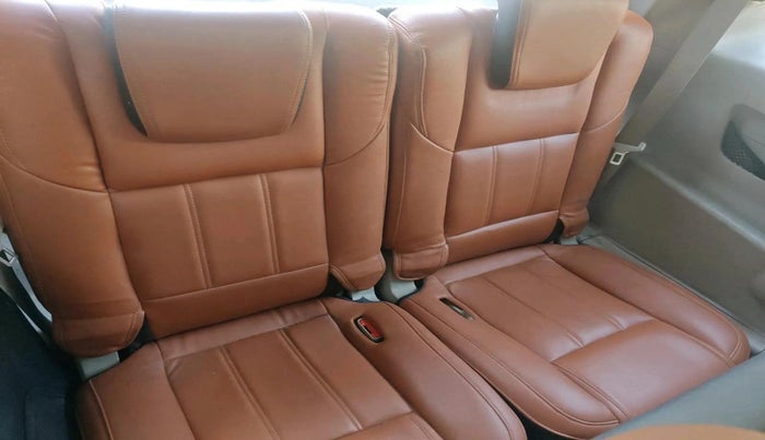 2017 Mahindra XUV500 W10 1.99, Diesel, Manual, 1,68,618 km, interior