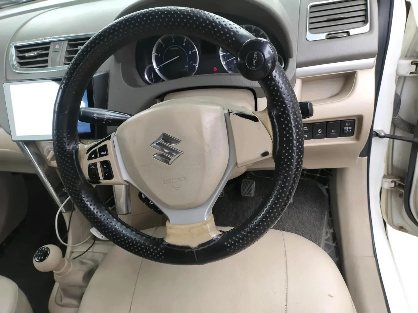 2016 Maruti Ertiga VDI SHVS, Diesel, Manual, 1,53,216 km, interior