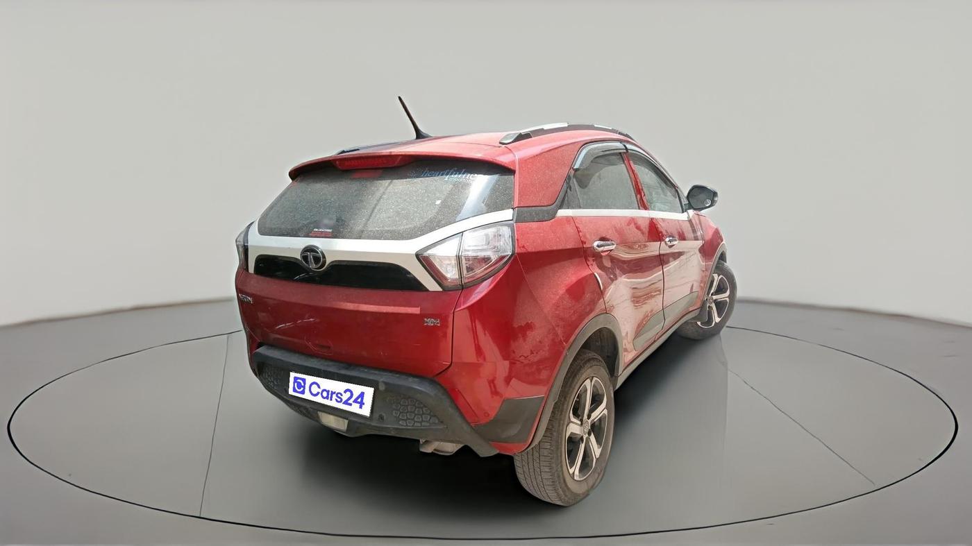 2018 Tata NEXON XM PETROL, CNG, Manual, 1,02,461 km, exterior