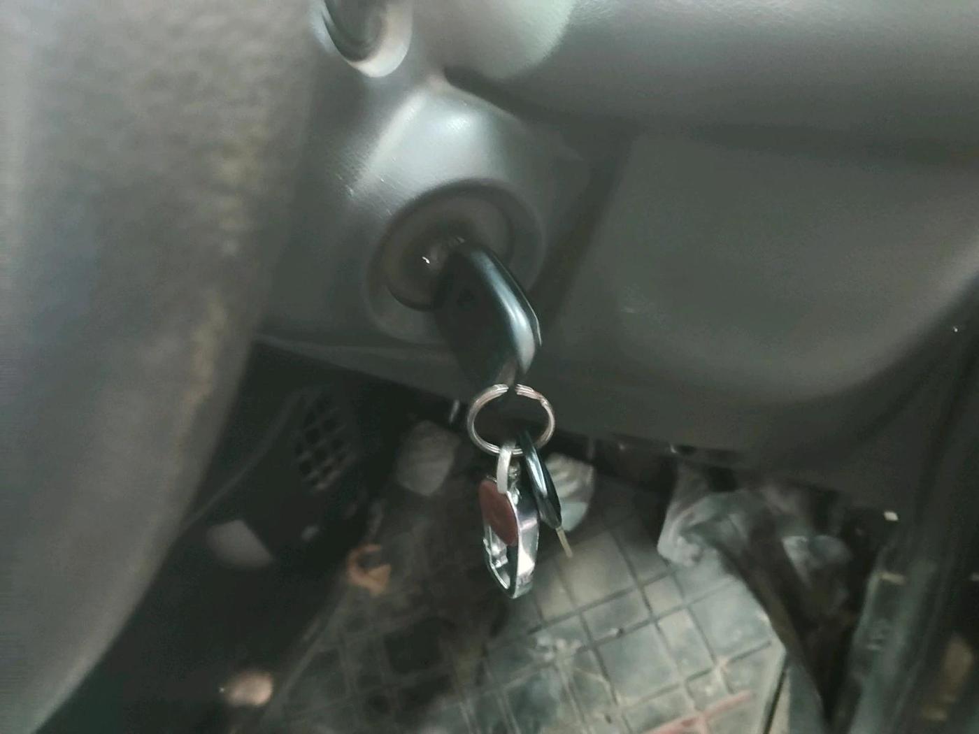 2016 Renault Kwid RXL, Petrol, Manual, 84,000 km, interior