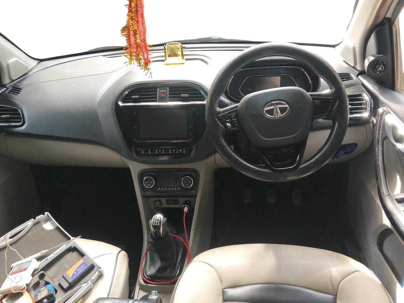 2019 Tata Tiago XZ PLUS PETROL, Petrol, Manual, 63,016 km, interior