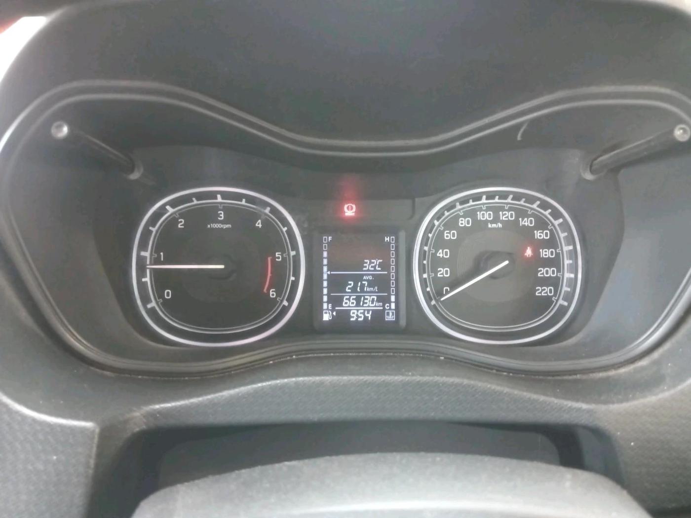 2016 Maruti Vitara Brezza ZDI, Diesel, Manual, 66,130 km, interior