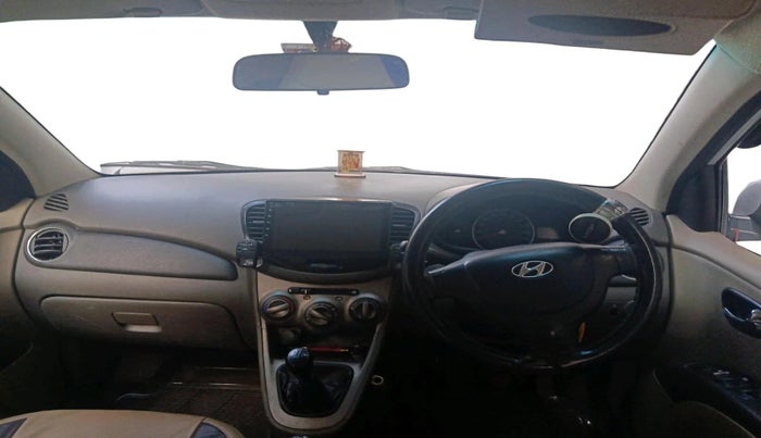 2011 Hyundai i10 MAGNA 1.2, CNG, Manual, 95,000 km, interior