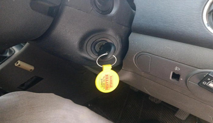 2011 Hyundai i10 MAGNA 1.2, CNG, Manual, 95,000 km, interior