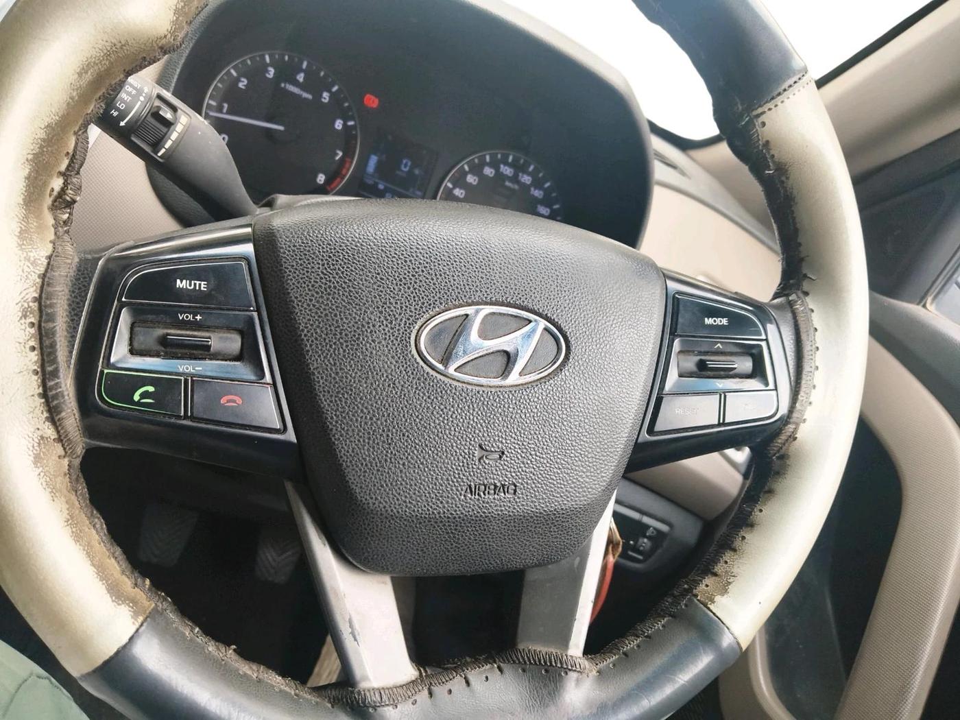 2016 Hyundai Creta S 1.6 PETROL, CNG, Manual, 96,804 km, interior
