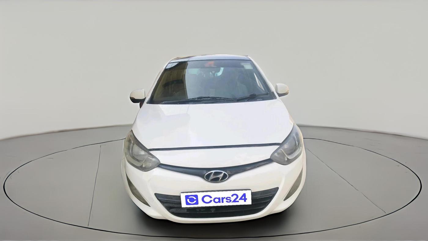 2013 Hyundai i20 SPORTZ 1.2, CNG, Manual, 1,15,354 km, exterior