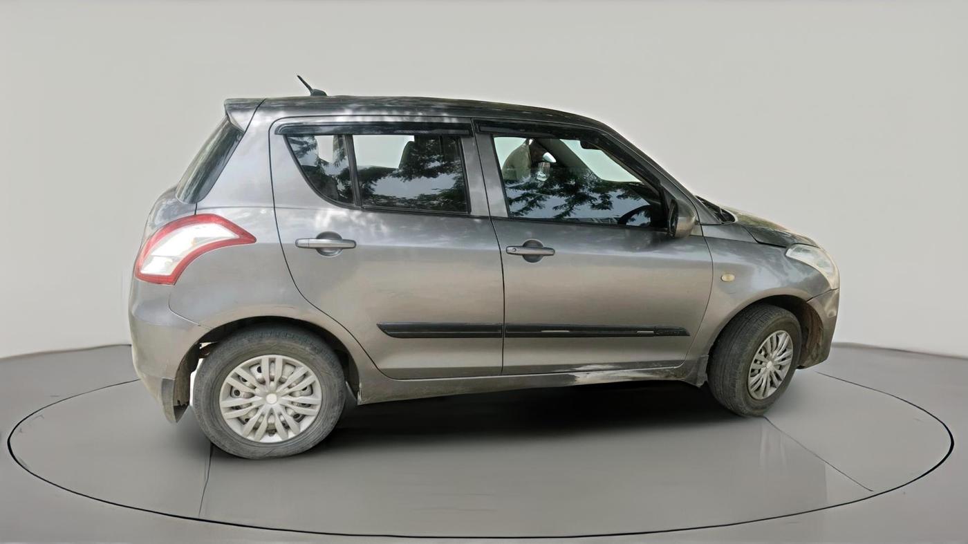 2017 Maruti Swift LXI (O), Petrol, Manual, 82,350 km, exterior