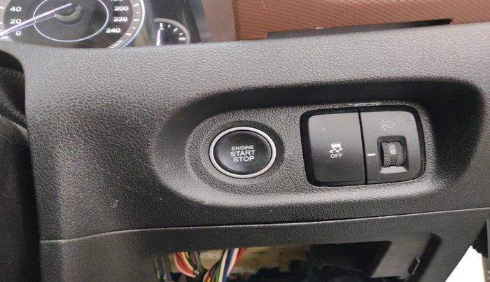 2022 Hyundai Creta SX 1.5 PETROL, Petrol, Manual, 35,200 km, interior