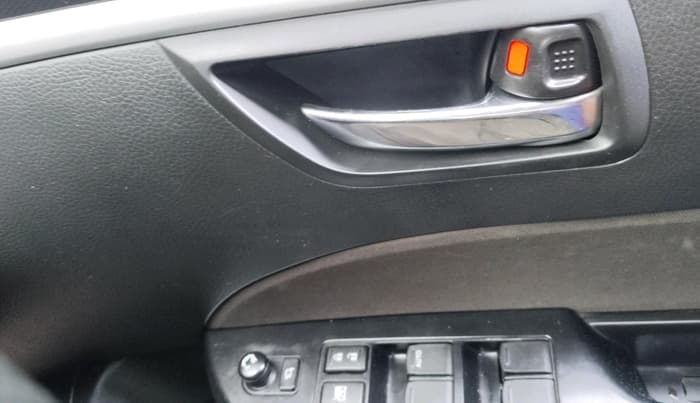 2017 Maruti Swift ZXI, Petrol, Manual, 11,320 km, interior
