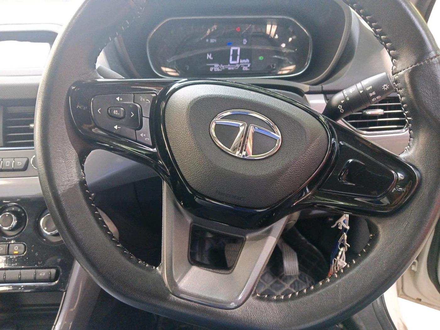 2023 Tata NEXON XMA SUNROOF PETROL, Petrol, Automatic, 12,708 km, interior